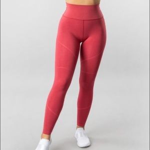 ALPHALETE REVIVAL R6 IN CORAL RED SIZE M